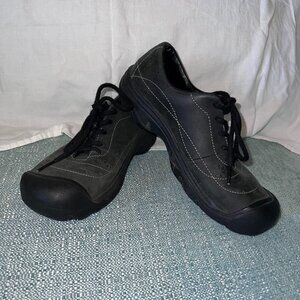 Keen Dark Gray Hiking Shoes